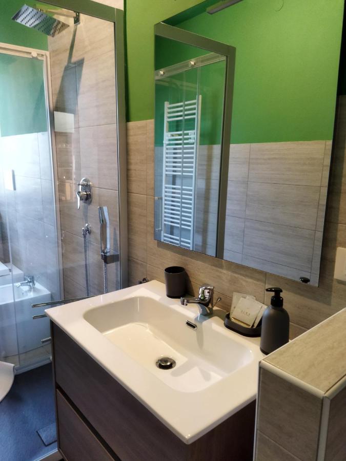 Intero appartamento doppi bagni sei posti letto Viverone Esterno foto